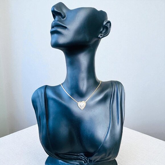 Vintage 1980s Panetta Faux Diamond Heart Gold-Tone Chain Necklace - Picture 2 of 10